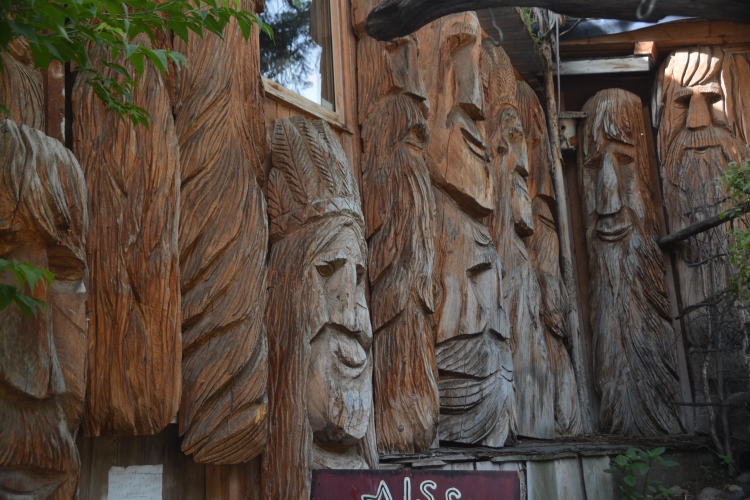 woodcarver's house